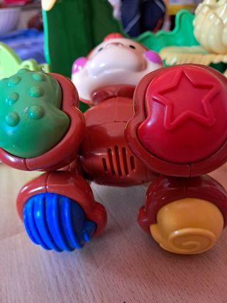 Capanna Fisher Price con scimmia e pappagallo