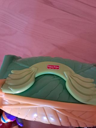 Capanna Fisher Price con scimmia e pappagallo