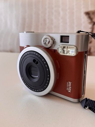 Cámara Instax Mini 90 Neo Classic Fujifilm