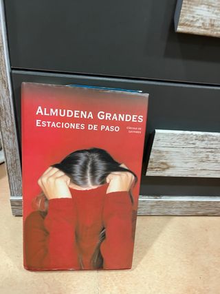 Libro Almudena Grandes: Estaciones de Paso