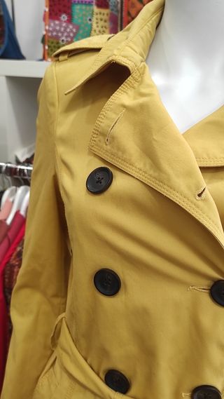 Gabardina Stradivarius Talla S