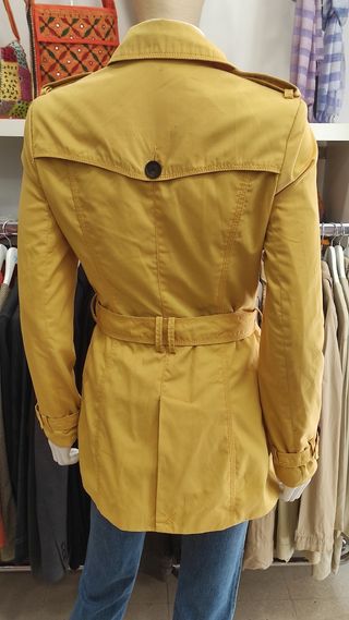 Gabardina Stradivarius Talla S