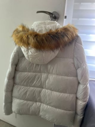 Nueva, un solo uso. El gorro se puede retirar 