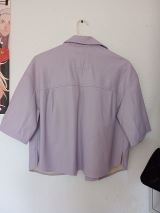 Chaqueta Bershka efecto piel morada