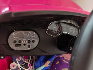 Coche eléctrico infantil rosa Audi RS Q8
