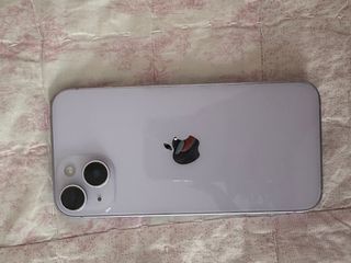 iPhone 14 Morado