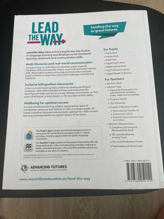 Libro de inglés LEAD THE WAY 6 Activity Book