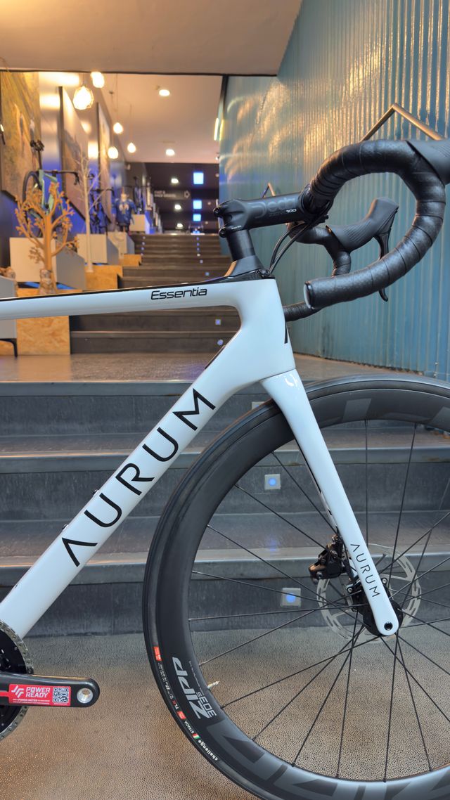 Bicicleta Aurum Essentia Sram FORCE ZIPP 303s T54