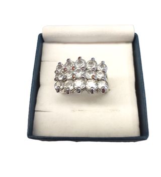 Anello con tre file di strass