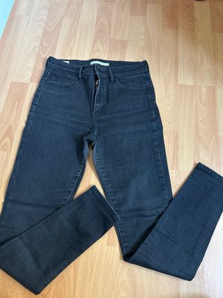 Vaqueros Levi's talla 29 mujer