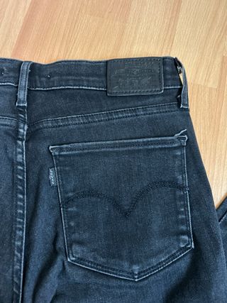 Vaqueros Levi's talla 29 mujer