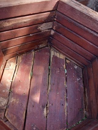 Jardinera hexagonal de madera
