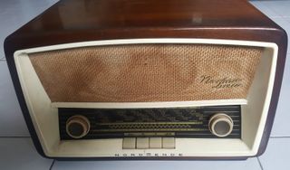Rádio Nordmende Norma Luxus a válvulas