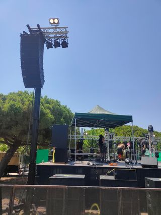 Martin Audio W8LM WSX218 Line Array