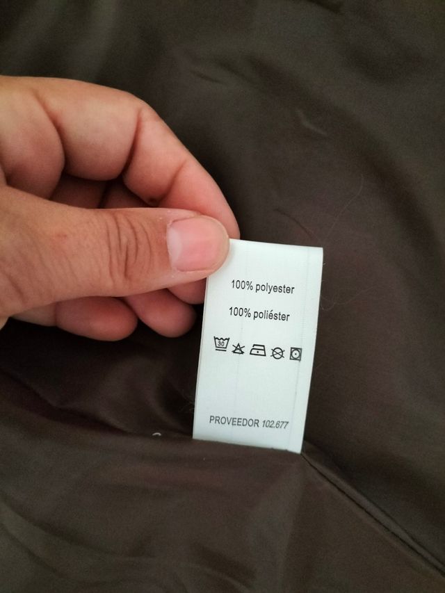 Abrigo marrón y beige