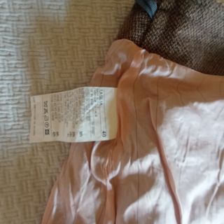 Mini Saia Pregas Cintura Descida