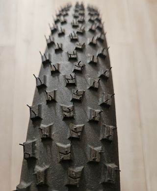 Cubierta Continental Cross King 26x2.20