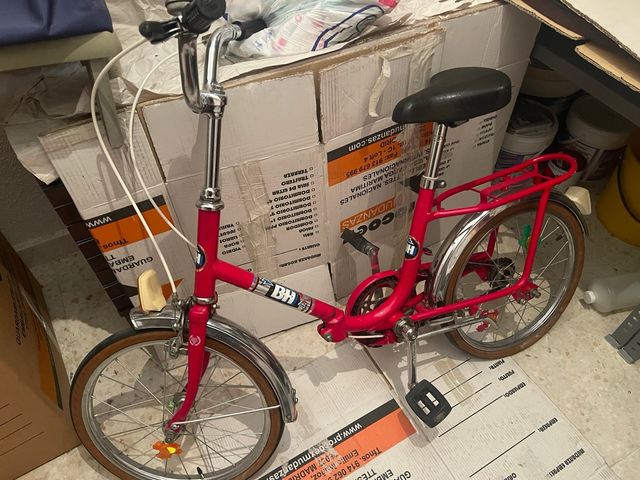 Bicicleta BH infantil roja antigua de segunda mano por 20 EUR en