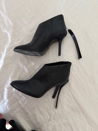 Botines de tacón negros talla 38