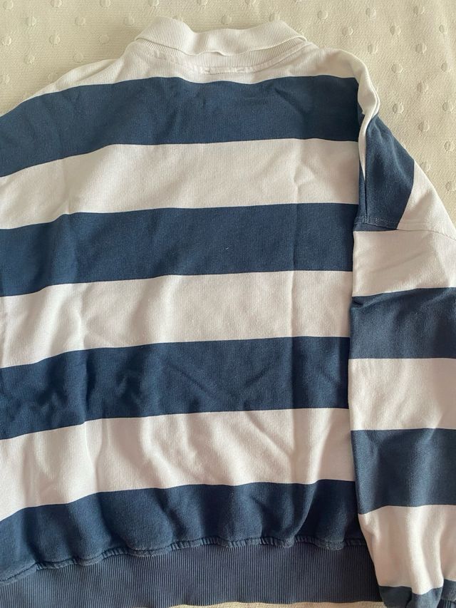 Sudadera del pull rayas azul y blanco