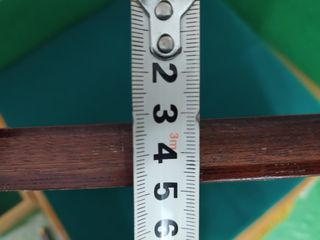 Tablero y piezas de ajedrez de madera.