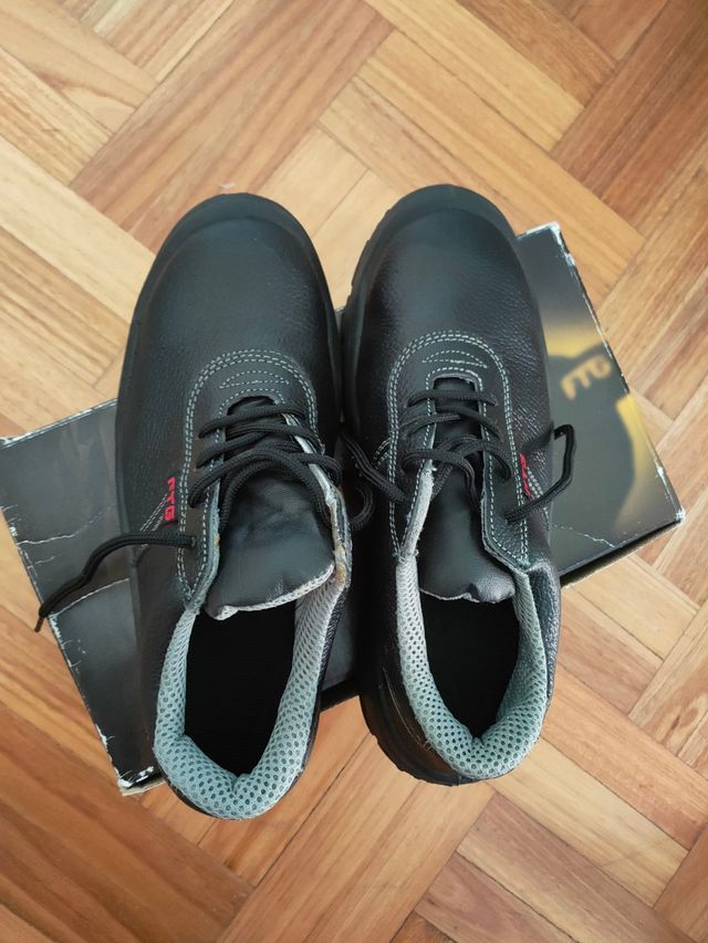 Scarpe antinfortunistiche FTG nere