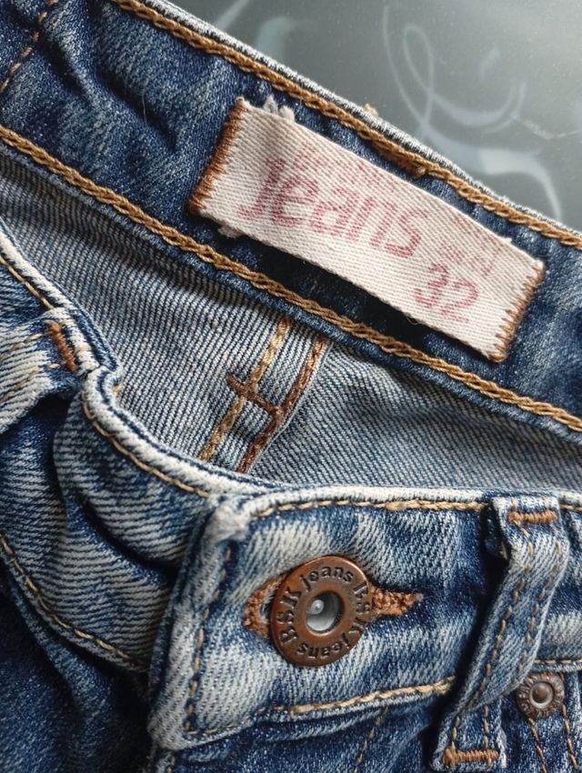 Pantalón vaquero Bershka azul talla 32