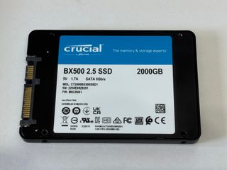 Disco SSD 2TB  solo 6h uso  Crucial BX500 SATA