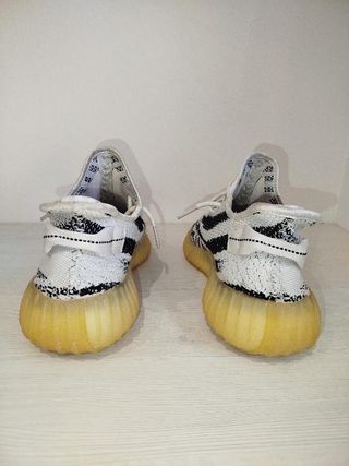 Adidas Yeezy Zebra