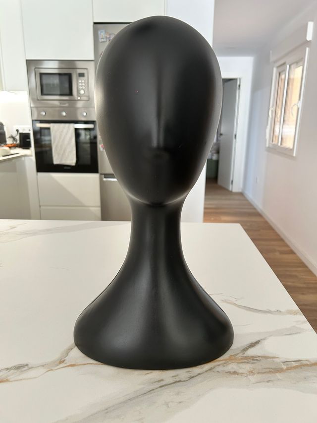 Busto expositor negro