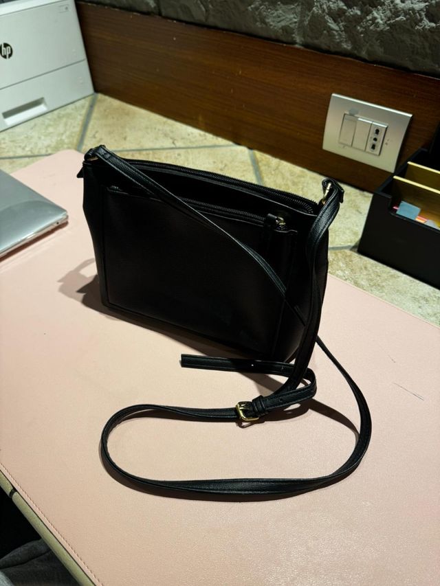 Borsa nera trapuntata