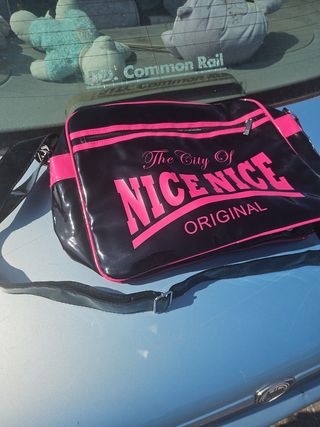 Bolso Negro y Rosa ROBIN RUTH