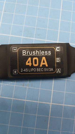 Combo Motor y ESC Brushless 40A
Motor 2030, 5800kv