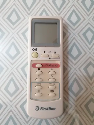 Aire Acond Firstline FCS12000CH con Bomba de calor