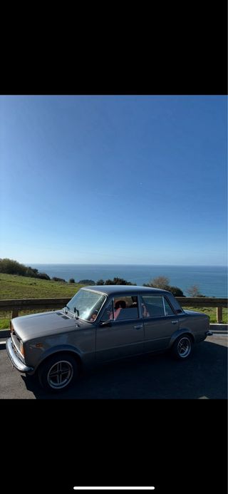 SEAT 124 1980