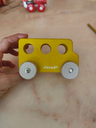 Coche de madera Janod para bebé