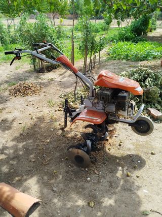 Motoazada Sthill MH700 casi nueva
