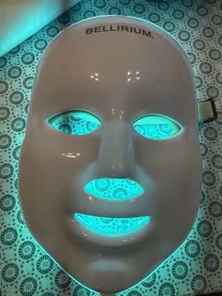 Máscara Facial Bellirium LED Roja