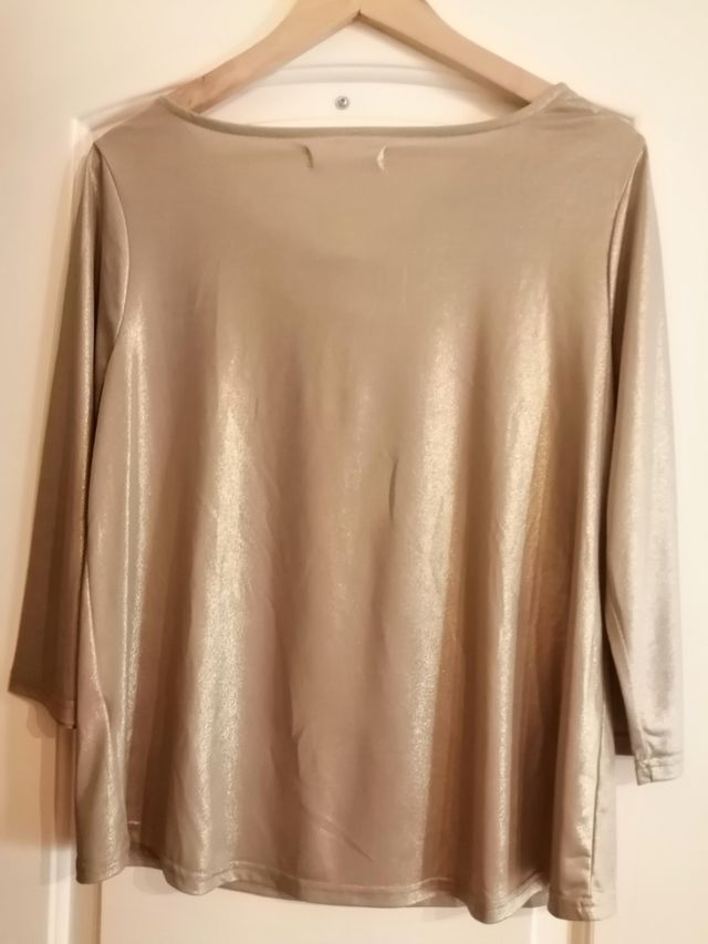 Blusa Vero Moda dorada cuello drapeado talla XS
