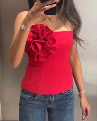 Top palabra de honor Zara flor relieve