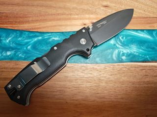 Coltello in acciaio freddo AD-10