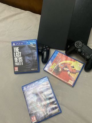 PS4 (PlayStation 4) Negra