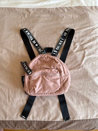Mochila/bolso rosa con tiras