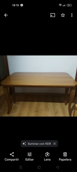 Mesa de comedor extensible de madera 