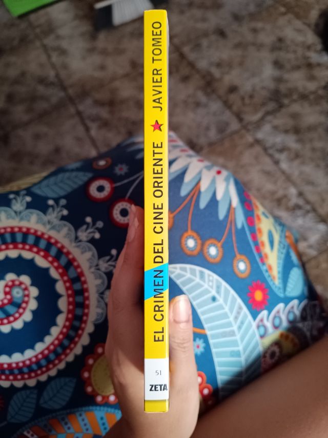 El crimen del cine oriente de Javier Tomeo