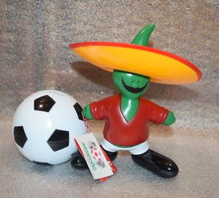 Mealheiro Pique Pike em Plástico Mascote México 86