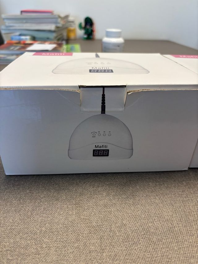 2 lámparas UV/LED Mafiti Blanca y verde