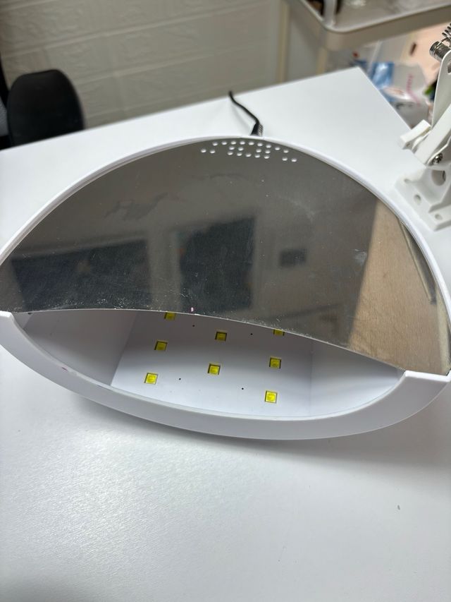 2 lámparas UV/LED Mafiti Blanca y verde