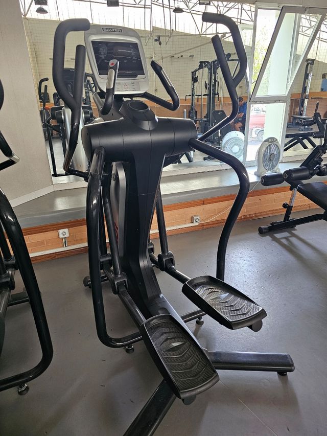 Elíptica Salter M-9550 Paso Variable