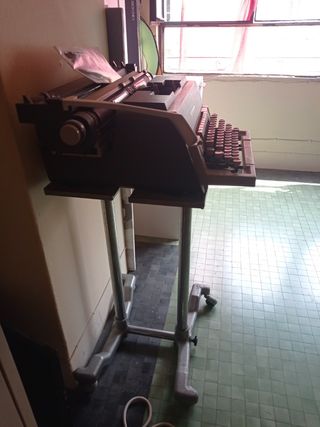 Máquina de escribir Olivetti Linea 98 Antigua